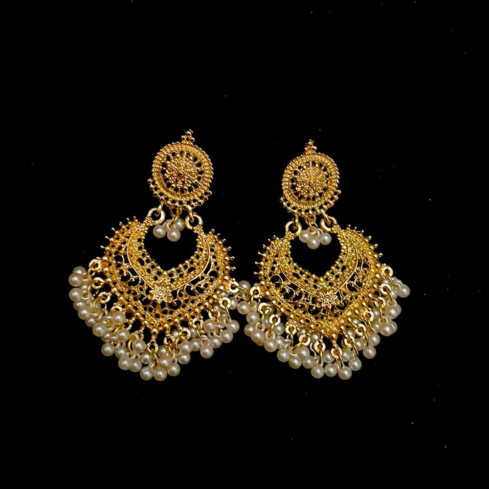 Indian Traditional Fashion Earrings Gold color